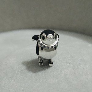 Pandora Skiing Penguin Charm